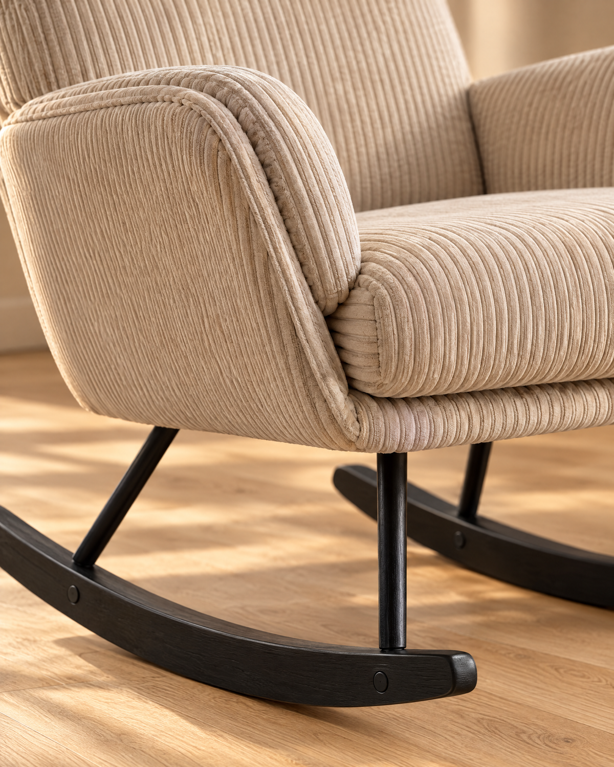 Fauteuil d'allaitement Elma – Velours côtelé sable